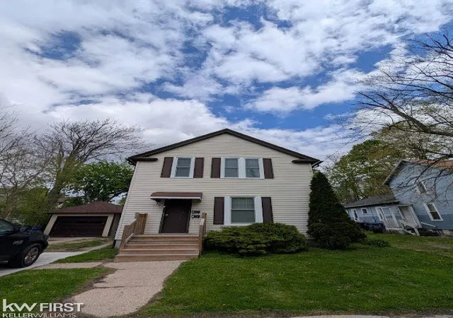 Listing Photo 1 - Condo for sale in building located at 609 Thomson St, Flint, MI 48503