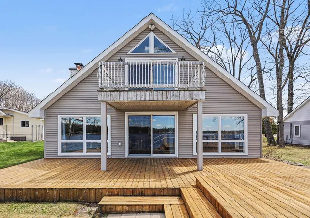 Photo 1 of Single family home for sale at 8006 Lakeside Blvd, Hale, MI 48739 | MLS# 77080067917 | Listing updated on 2026-08-29