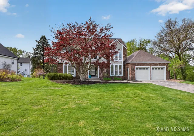 Homes for sale in Ada, MI | 3415 N Applecrest Ct Se, Ada, MI 49301 | MLS# 65026020682