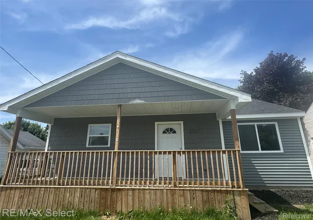 Photo 1 of Single family home for sale at 3302 Miller Rd, Flint, MI 48503 | MLS# 20261032541 | Listing updated on 2026-09-21
