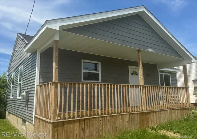 Photo 1 of Single family home for sale at 3302 Miller Rd, Flint, MI 48503 | MLS# 20261032541 | Listing updated on 2026-09-21
