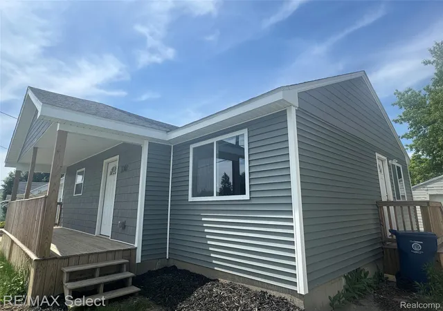 Photo 2 of Single family home for sale at 3302 Miller Rd, Flint, MI 48503 | MLS# 20261032541 | Listing updated on 2026-09-21