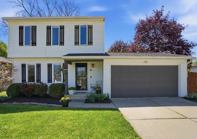 Photo 2 of Single family home for sale at 5426 New Meadow Dr, Ypsilanti, MI 48197 | MLS# 81026020828 | Listing updated on 2026-06-25