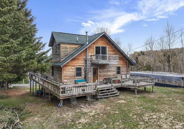 Photo 2 of Single family home for sale at 762 Hillcrest Dr, Colfax Township Wexford, MI 49618 | MLS# 78080067946 | Listing updated on 2026-07-03