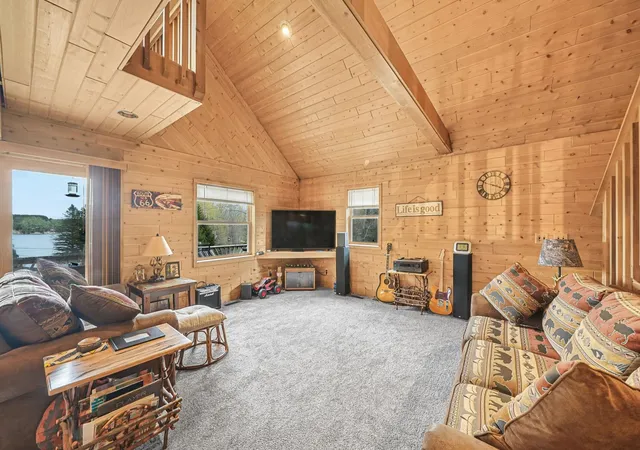 Photo 4 of Single family home for sale at 762 Hillcrest Dr, Colfax Township Wexford, MI 49618 | MLS# 78080067946 | Listing updated on 2026-07-03