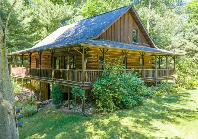 1st image of 1254 Burbank Rd, Quincy, MI 49082 | MLS# 62026020844