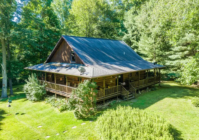 Photo 3 of Single family home for sale at 1254 B Burbank Rd, Quincy, MI 49082 | MLS# 62026020844 | Listing updated on 2026-09-14