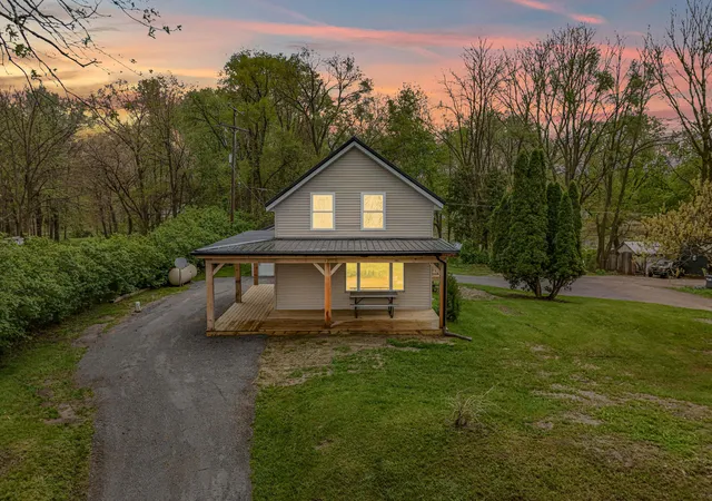 2nd image of 68505 Sweet Lake Rd, Sturgis, MI 49091 | MLS# 62026020856
