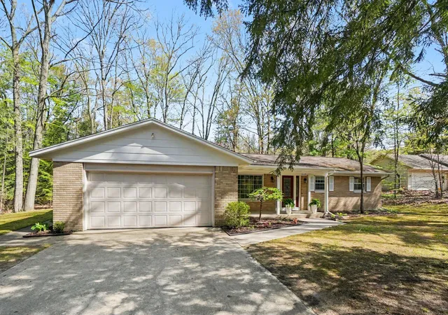 Photo 1 of Single Family Residence at 14091 Lake Michigan Dr, West Olive, MI 49460 | MLS# 71026020877 | | Sold on 2026-07-09