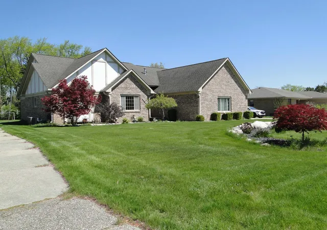 Photo 1 of Single family home for sale at 19549 Dixie Dr, Clinton Township, MI 48035 | MLS# 58050206861 | Listing updated on 2026-06-16