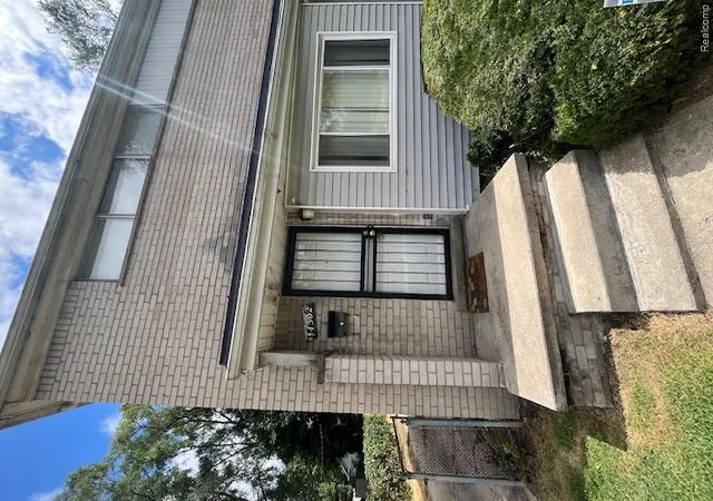 5th image of 14526-32 Evergreen Rd, Detroit, MI 48223