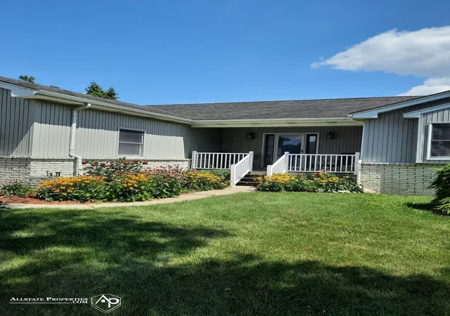 2nd image of 12301 S New Lothrop Rd, Byron, MI 48418 | MLS# 5050206868