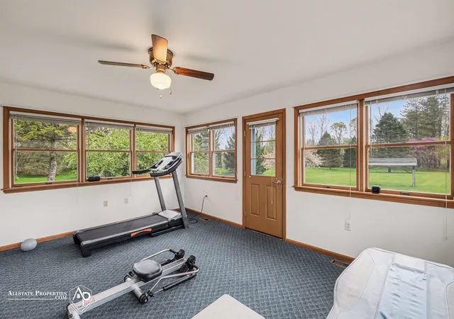 4th image of 12301 S New Lothrop Rd, Byron, MI 48418 | MLS# 5050206868