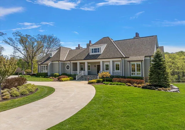 Photo 4 of Single family home for sale at 13741 S Indian Springs Rd, Buchanan, MI 49107 | MLS# 69026020925 | Listing updated on 2026-08-27