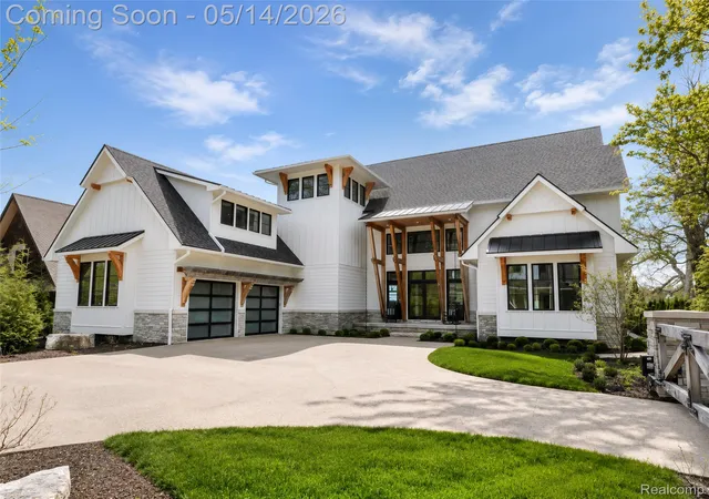 Homes for sale in Fenton Charter Township Genesee, MI | 12530 Woodhull Lndg, Fenton Charter Township Genesee, MI 48430 | MLS# 20261032808