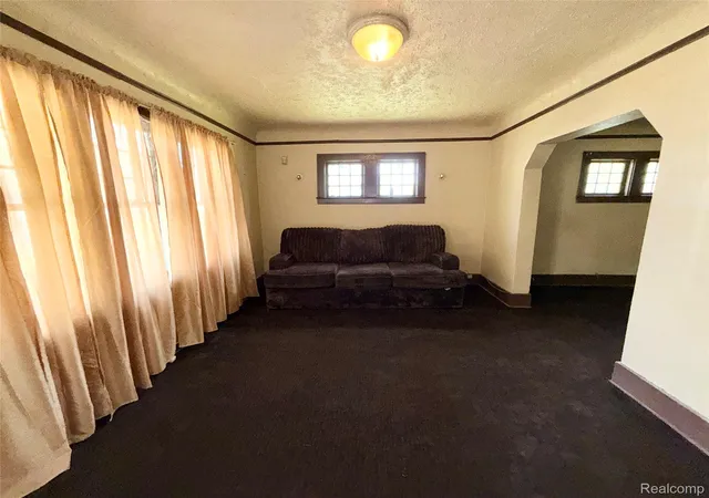 3rd image of 17245 Evergreen Rd, Detroit, MI 48219 | MLS# 20261032852
