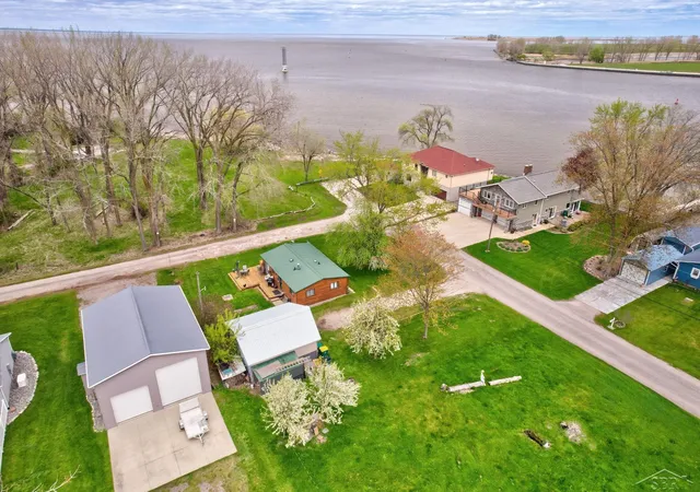 Photo 2 of Single family home for sale at 200 Sunrise, Bay City, MI 48706 | MLS# 61050206926 | Listing updated on 2026-09-25