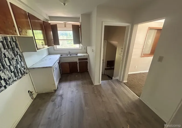 Photo 3 of Single family home for sale at 16601 Wormer St, Detroit, MI 48219 | MLS# 20261032953 | Listing updated on 2026-07-06