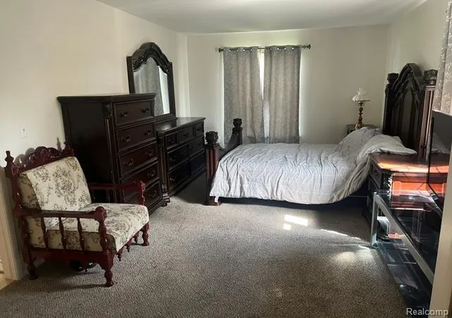 2nd image of 11740 Seaton Dr, Sterling Heights, MI 48312