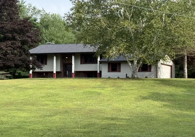 Photo 1 of Sale Pending at 16711 Cd Ave E, Augusta, MI 49012 | MLS# 64026021113 | Listing updated on 2026-08-29