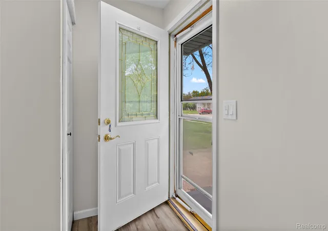 Photo 4 of Single family home for sale at 26027 Ross St, Inkster, MI 48141 | MLS# 20261033014 | Listing updated on 2026-07-31