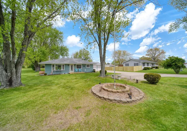 Photo 2 of Single family home for sale at 5030 E Berry Rd, Pleasant Lake, MI 49272 | MLS# 55026021122 | Listing updated on 2026-08-05
