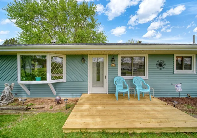 Photo 4 of Single family home for sale at 5030 E Berry Rd, Pleasant Lake, MI 49272 | MLS# 55026021122 | Listing updated on 2026-08-05