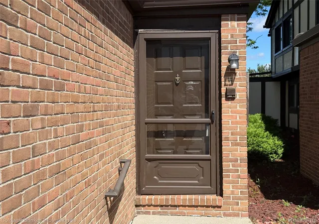 Photo 3 of Condo for sale at 309 Country Clb Dr #25, Saint Clair Shores, MI 48082 | MLS# 20261033016 | Listing updated on 2026-09-14