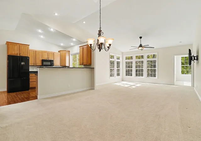 Listing Photo 2 - Condo for sale in building located at 2221 Hunters Run, Kalamazoo, MI 49048