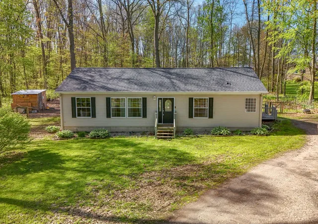 Photo 3 of Single family home for sale at 13175 Folks Rd, Hanover, MI 49241 | MLS# 53026021131 | Listing updated on 2026-06-29