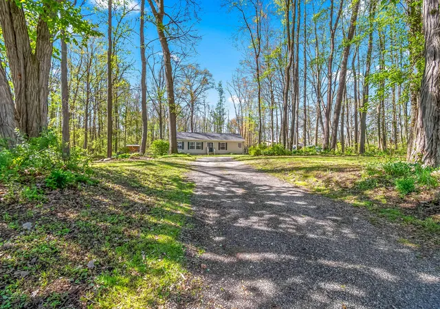 Photo 4 of Single family home for sale at 13175 Folks Rd, Hanover, MI 49241 | MLS# 53026021131 | Listing updated on 2026-06-29