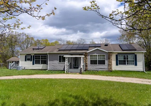 Photo 1 of Single family home for sale at 464 N Rolland Rd, Weidman, MI 48893 | MLS# 79080068007 | Listing updated on 2026-07-03