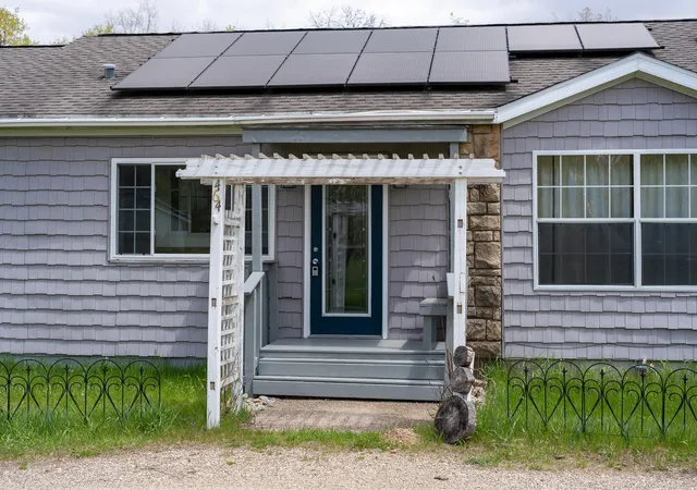 Photo 3 of Single family home for sale at 464 N Rolland Rd, Weidman, MI 48893 | MLS# 79080068007 | Listing updated on 2026-07-03