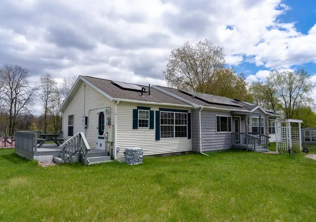 Photo 4 of Single family home for sale at 464 N Rolland Rd, Weidman, MI 48893 | MLS# 79080068007 | Listing updated on 2026-07-03