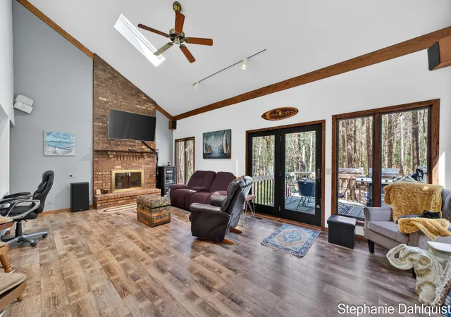 Photo 2 of Single family home for sale at 848 Scenic Dr, Muskegon, MI 49445 | MLS# 71026021175 | Listing updated on 2026-07-26