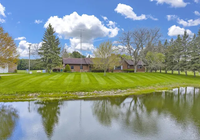 Homes for sale in Deckerville, MI | 5800 Deckerville Rd, Deckerville, MI 48427 | MLS# 58050206991
