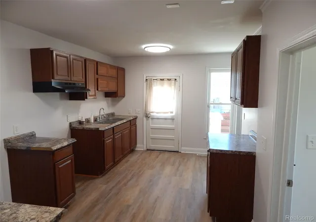 4th image of 2711 Cherry St, Port Huron, MI 48060 | MLS# 20261033146