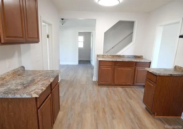 5th image of 2711 Cherry St, Port Huron, MI 48060 | MLS# 20261033146