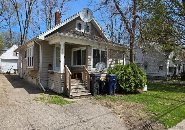 Homes for sale in Flint City Genesee, MI | 838 Clinton St, Flint City Genesee, MI 48507 | MLS# 20261033188