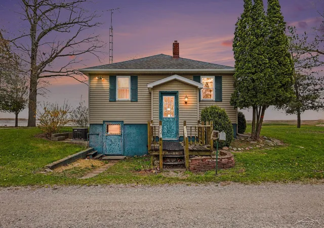 Photo 4 of Single family home for sale at 2788 N Saginaw Bay Shore Dr, Pinconning, MI 48650 | MLS# 61050207050 | Listing updated on 2026-08-26