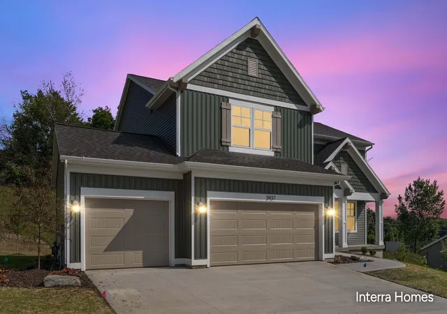 33rd image of 5937 Valley Point Dr Se, Caledonia, MI 49316 | MLS# 65026021280
