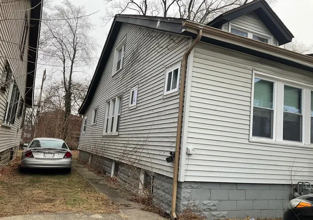 3rd image of 13564 Tuller St, Detroit, MI 48238 | MLS# 81026021338
