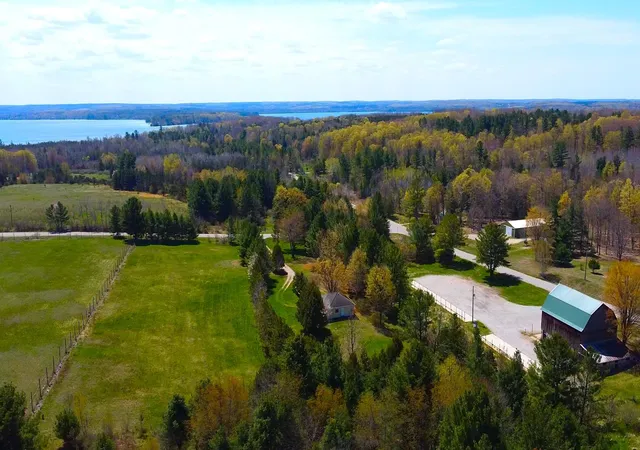 2nd image of 12850 Miller Rd, Rapid City, MI 49676 | MLS# 78080068044