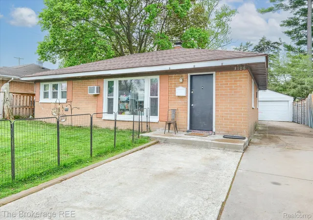 Photo 1 of Single family home for sale at 3106 Cherokee Ave, Flint, MI 48507 | MLS# 20261033392 | Listing updated on 2026-07-06