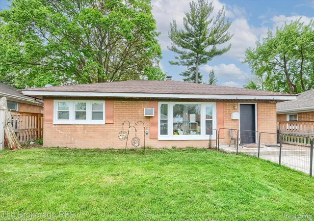 Photo 2 of Single family home for sale at 3106 Cherokee Ave, Flint, MI 48507 | MLS# 20261033392 | Listing updated on 2026-07-06