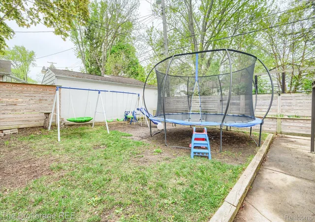 Photo 3 of Single family home for sale at 3106 Cherokee Ave, Flint, MI 48507 | MLS# 20261033392 | Listing updated on 2026-07-06