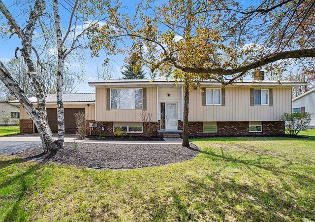 image of 3431 Maradee Ct, Farwell, MI 48622 | MLS# 79080068050