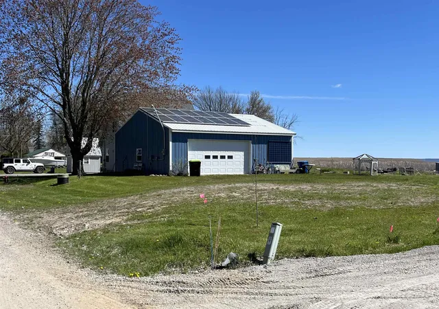 1st image of 5209 Beechwood Dr, Standish, MI 48658 | MLS# 77080068054