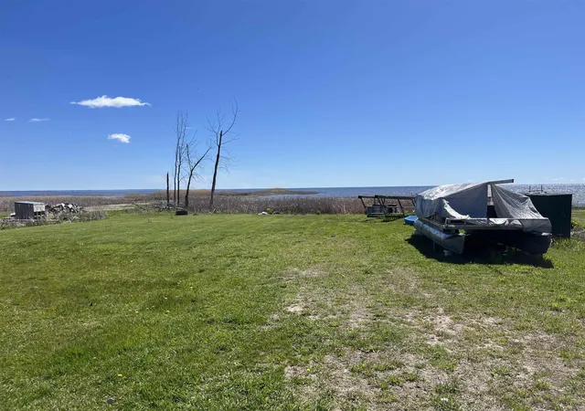 6th image of 5209 Beechwood Dr, Standish, MI 48658 | MLS# 77080068054