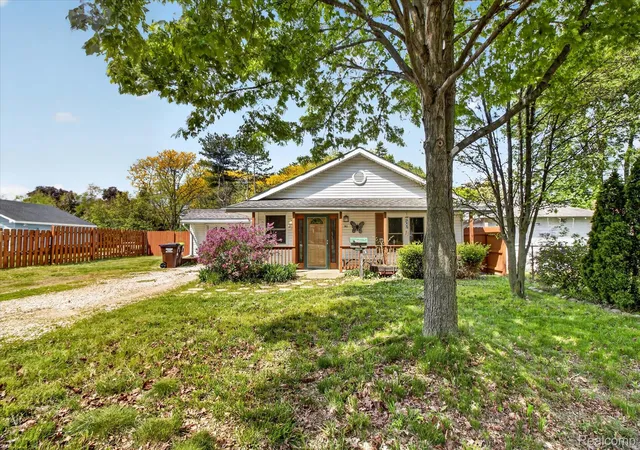 Photo 3 of Single family home for sale at 50 Clarence St, Belleville, MI 48111 | MLS# 20261033509 | Listing updated on 2026-09-01